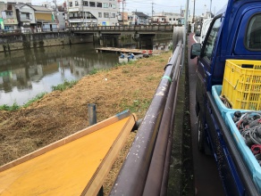 町民の皆様にご協力をいただきながら、杉戸町夏まつり、杉戸町古利根川流灯まつりの電気工事に関しましては、杉戸町電気工事組合の仲間たちと行っています。